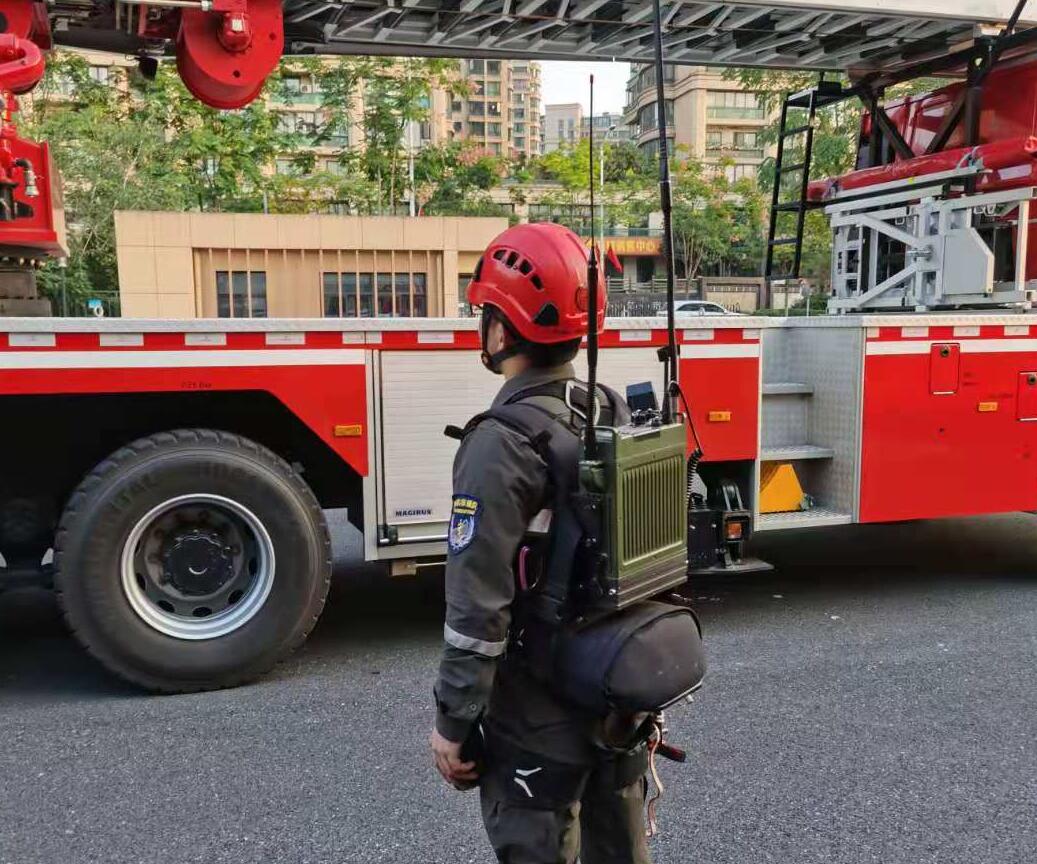 巴以沖突，以色列司令部要求公眾攜帶對(duì)講機(jī)入防空洞！